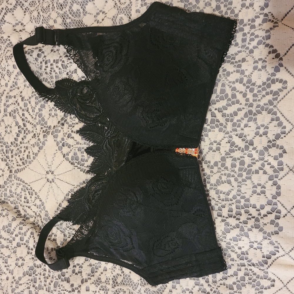Elegant Black Lace Bra